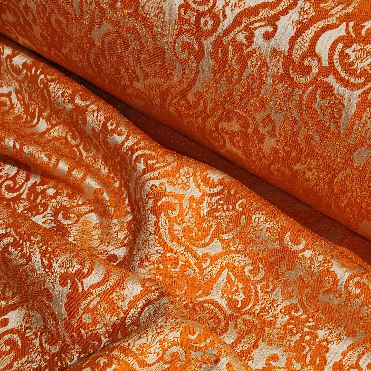 Dutch queen brocade