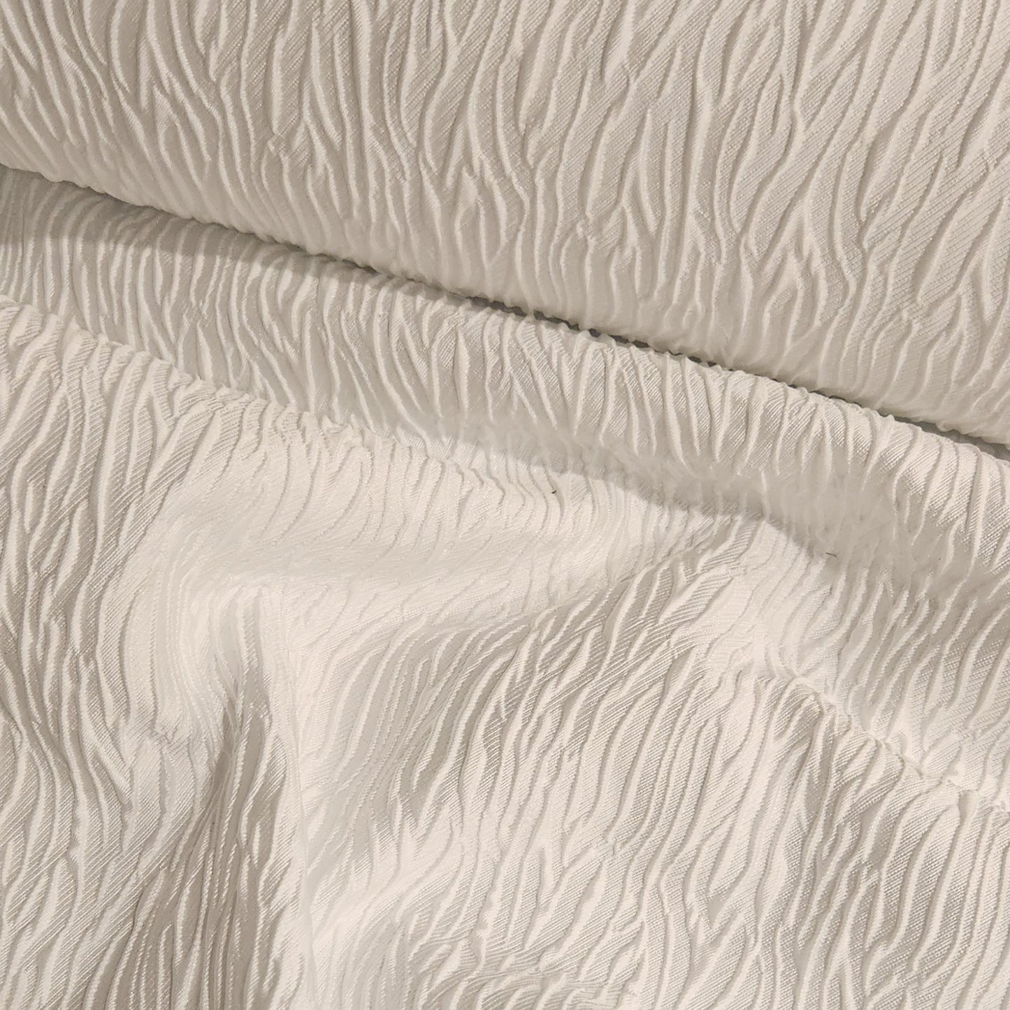 Avalancha white brocade