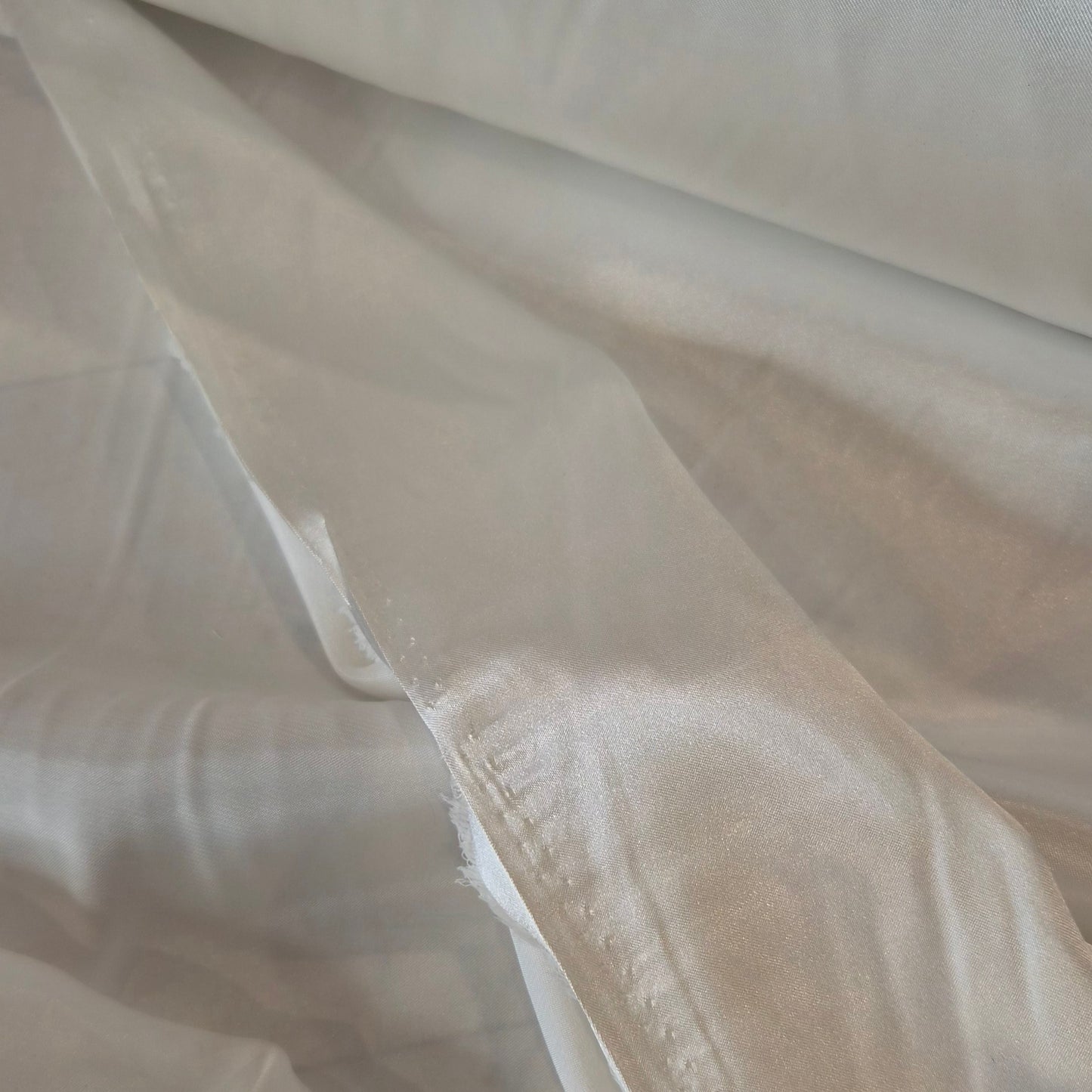 Chantelle lightweight satin