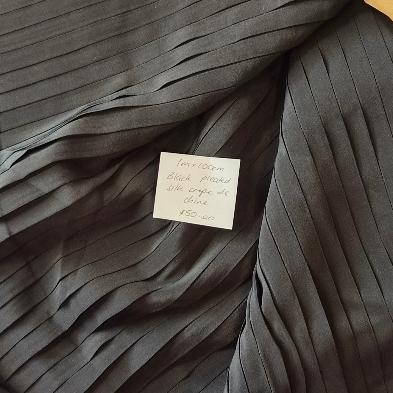 1m Black pleated silk crepe de chine