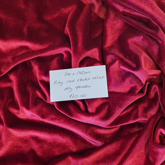 1m Ruby stretch velvet
