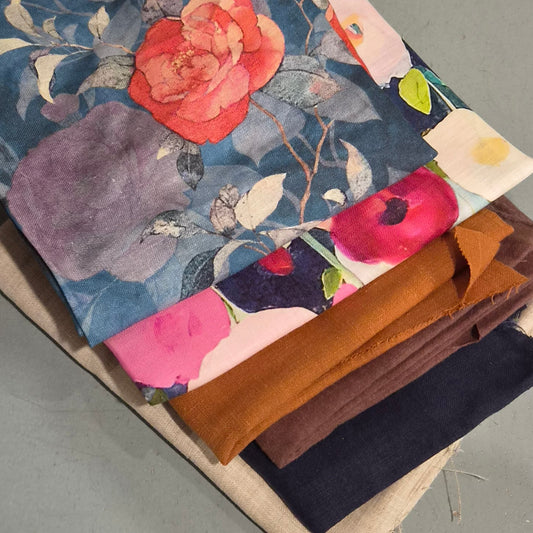 42. 6 pieces assorted linen
