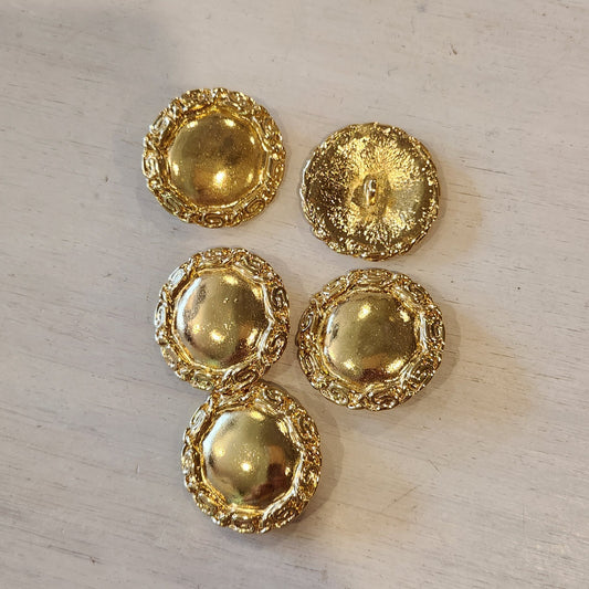 Chain surrounds button