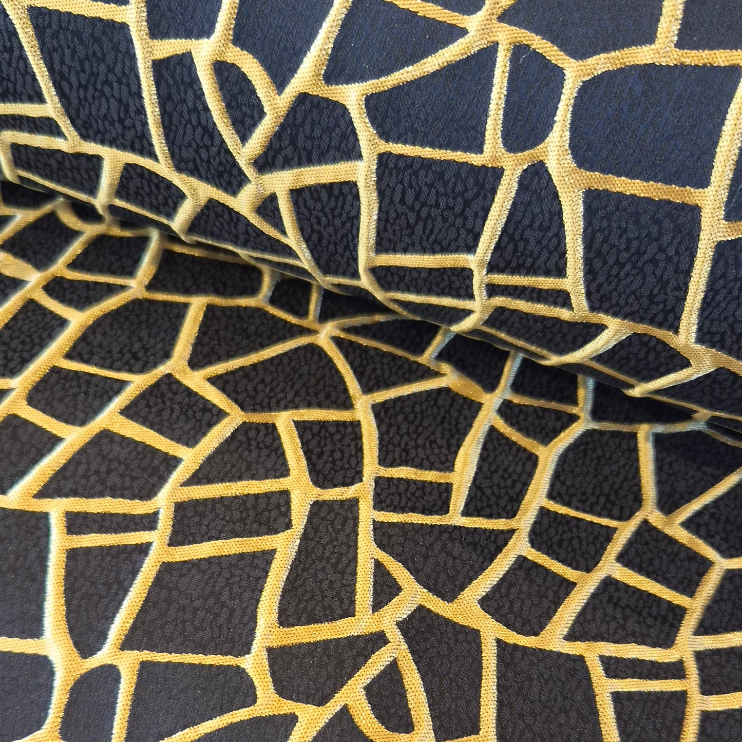 Black and gold crackle brocade