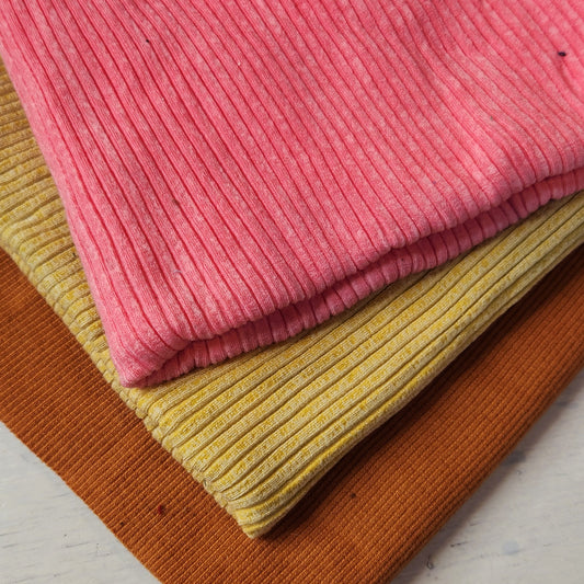 Warm tones ribbed pieces