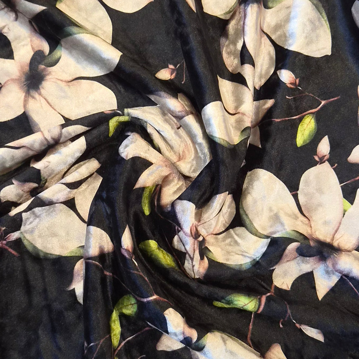 White flower velour knit