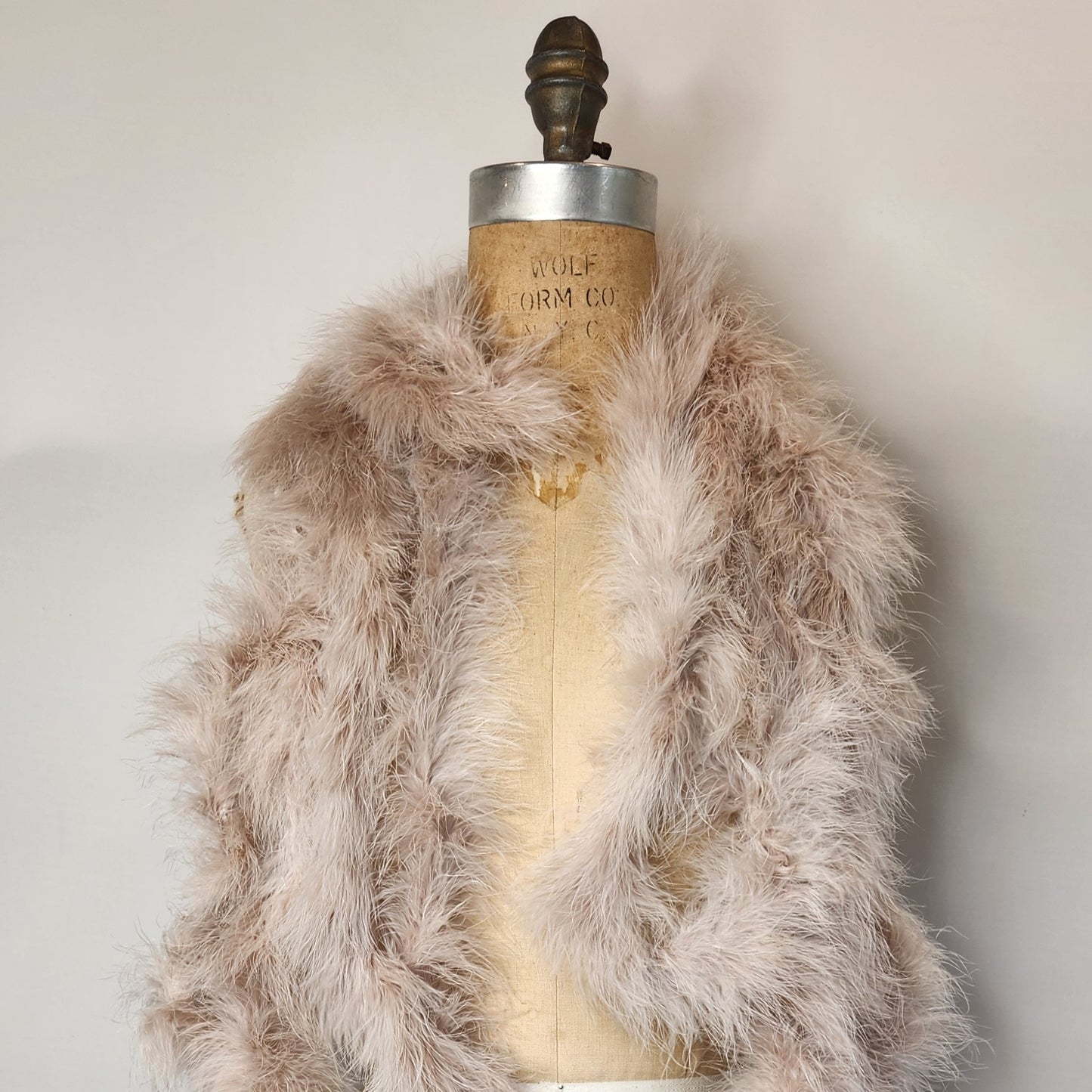 Blush feather fraggle trim