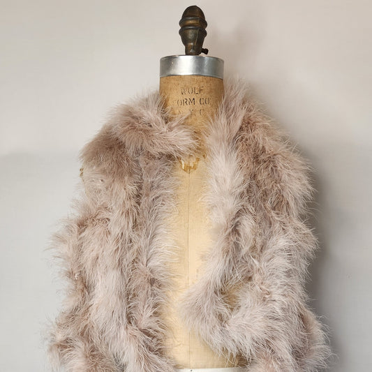 Blush feather fraggle trim
