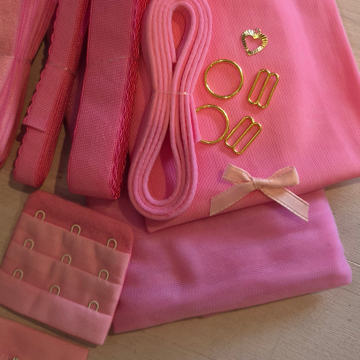 Barbie crush Delicate sheers large Wired Bra Kit