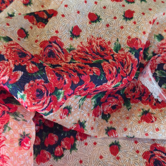 2.9m Cascading roses embroidered georgette