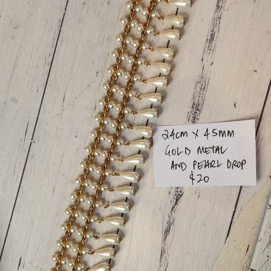24cm Gold and pearl drop