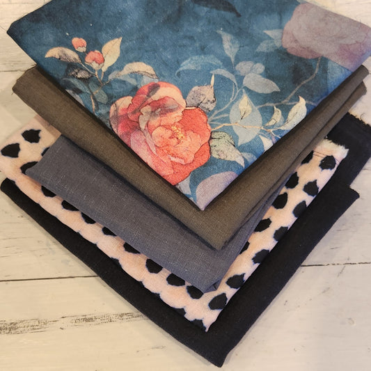 18. 5 pieces assorted linen