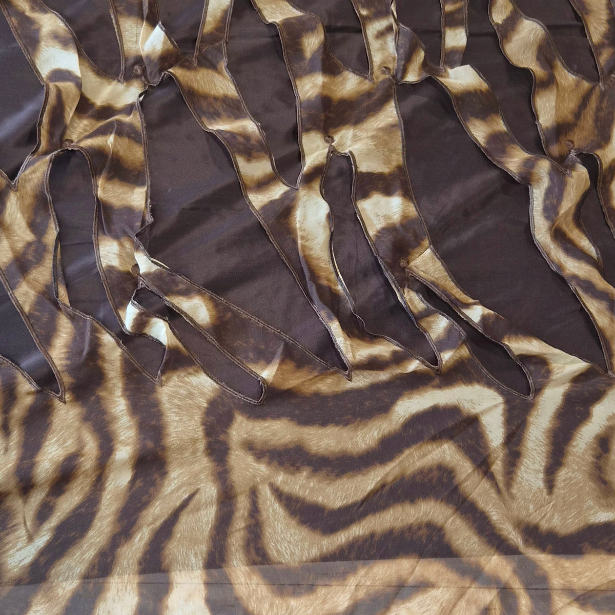 2.6m Wild beast appliqué georgette and silk satin