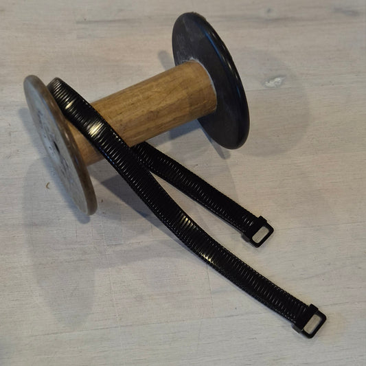 Black medium embellishment