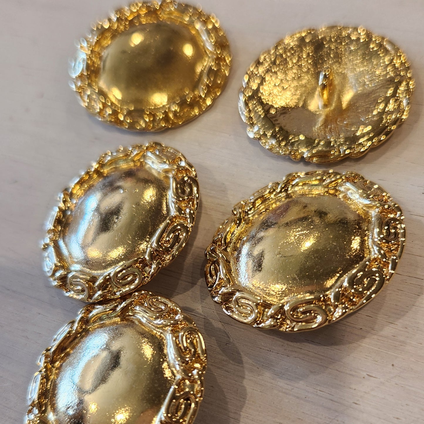 Chain surrounds button